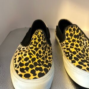 Size 8 1/2 lightly used slip on loafers. The brand is STRAYE​